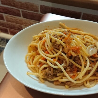 みえ仔さん  
こんにちは♪
ひき肉入れて作りました(*^-^*)パスタソースで味も決まりおいしかったです♪